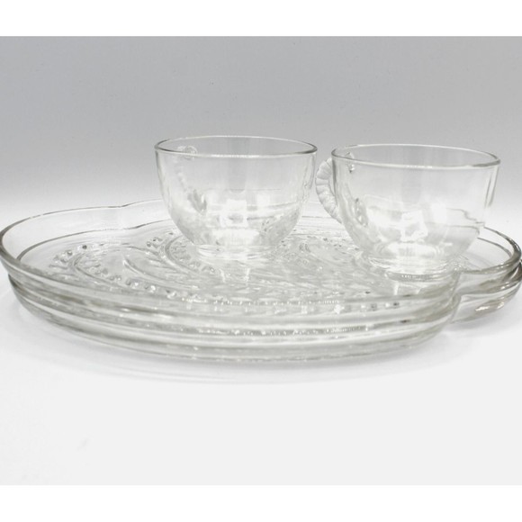 Vintage Federal Glass Etched Luncheon Plates Cups Homestead Vine Design Set of 2 - Picture 3 of 3